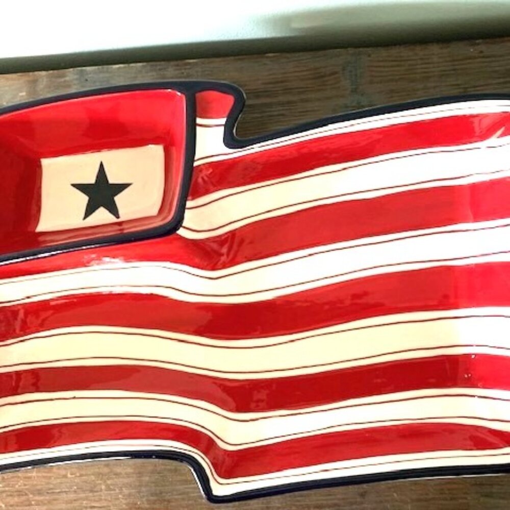 Century American Flag Patriotic Serving Set